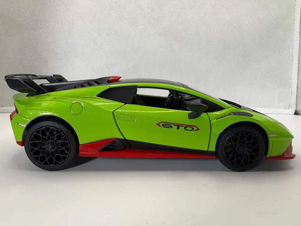 MSZ 1:24 Scale Lamborghini Huracán STO Diecast Model Toy Car